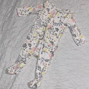 NWOT Footie ruffle shoulder